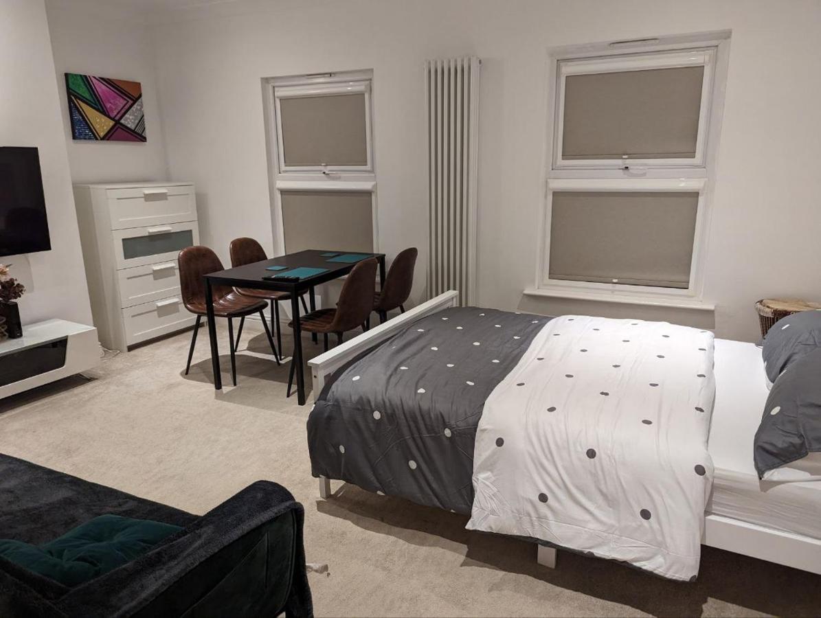 Fully-Equipped Flat In The City Of Лондон Экстерьер фото